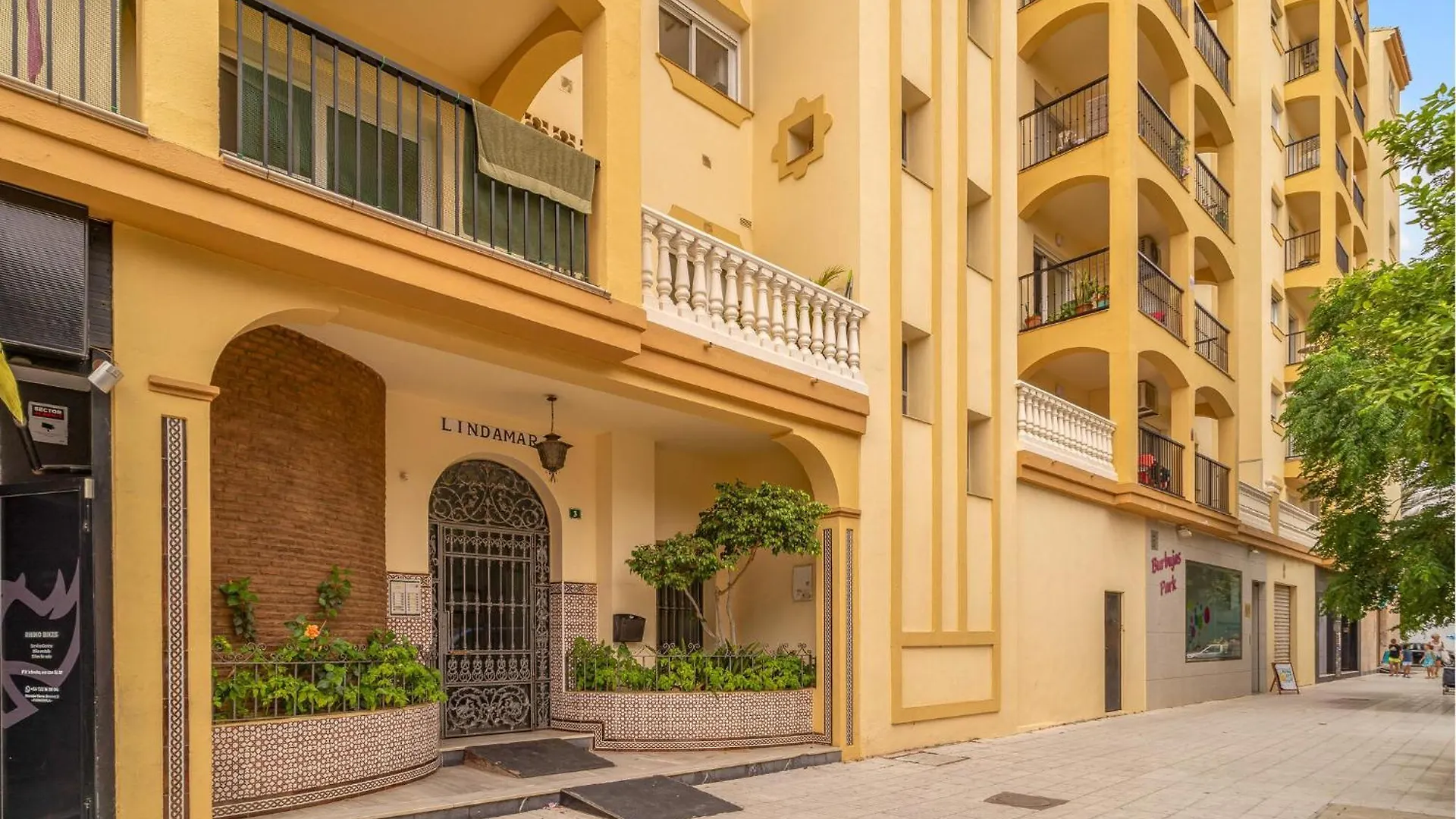 Nice Apartment In Fuengirola With Wifi