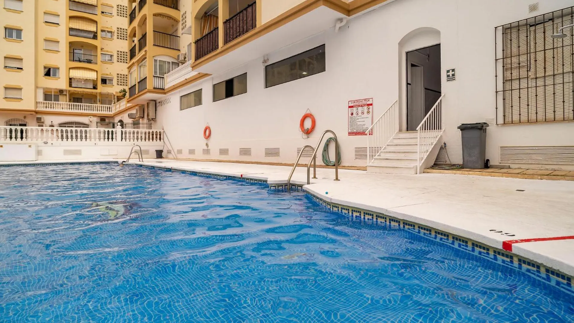 Nice Apartment In Fuengirola With Wifi 0*,